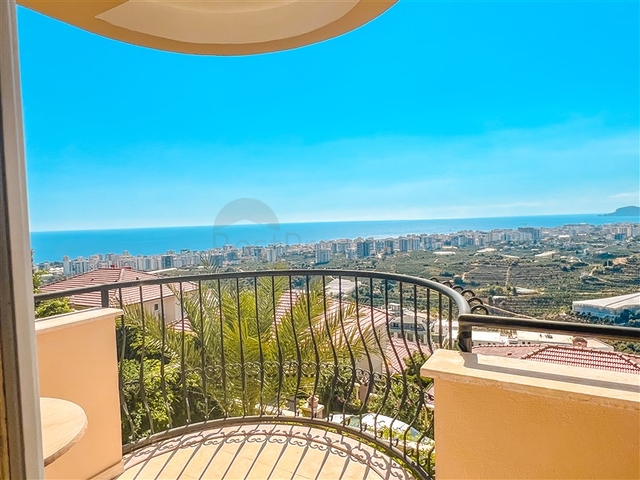 Пентхаус 2+1 в живописном районе Каргыджак