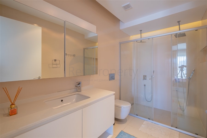 Пентхаус 4+1 всего в 100 метрах от Средиземного моря в районе Оба