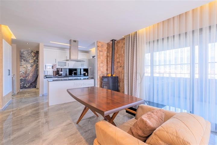 Пентхаус 4+1 всего в 100 метрах от Средиземного моря в районе Оба