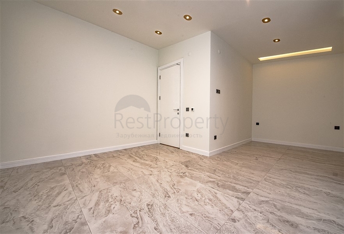 Пентхаус 3+1 в центре Алании с потрясающими видовыми характеристиками