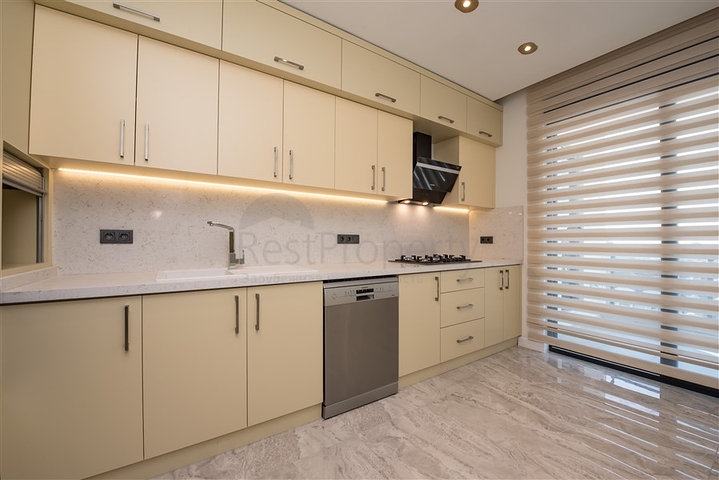 Пентхаус 3+1 в центре Алании с потрясающими видовыми характеристиками