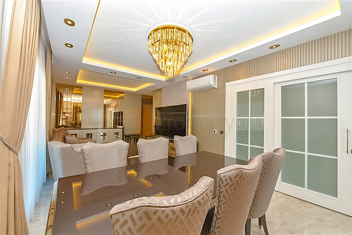 Пентхаус 3+1 в центре Алании с потрясающими видовыми характеристиками