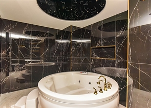 Пентхаус 3+1 в центре Алании с потрясающими видовыми характеристиками