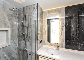 Пентхаус 3+1 в центре Алании с потрясающими видовыми характеристиками