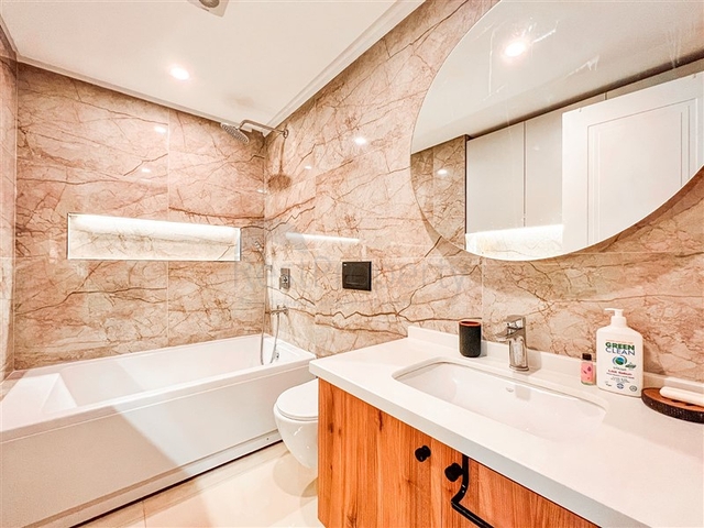 Просторная квартира 3+1 в новом комплексе с полной инфраструктурой 