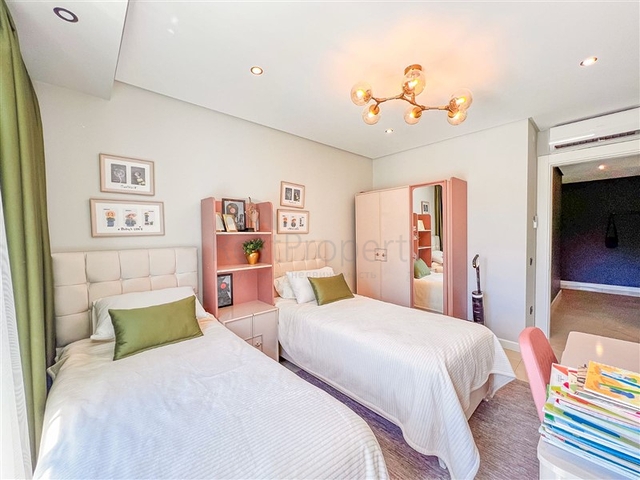 Просторная квартира 3+1 в новом комплексе с полной инфраструктурой 