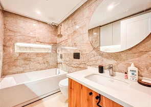 Просторная квартира 3+1 в новом комплексе с полной инфраструктурой 