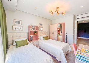 Просторная квартира 3+1 в новом комплексе с полной инфраструктурой 