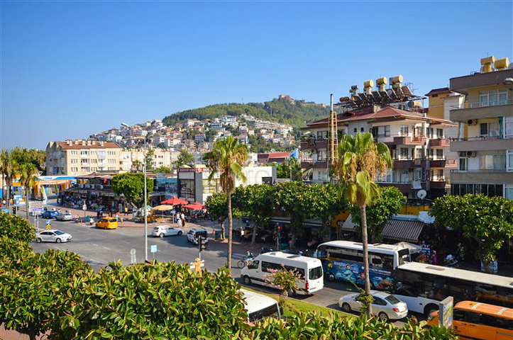 Квартира 2+1 в 100 метрах от главного пляжа города на Клеопатре