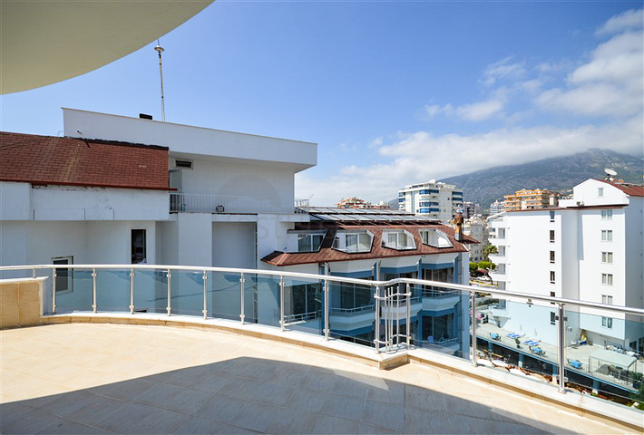 Апартаменты 4+1 в 50 метрах от Средиземного моря