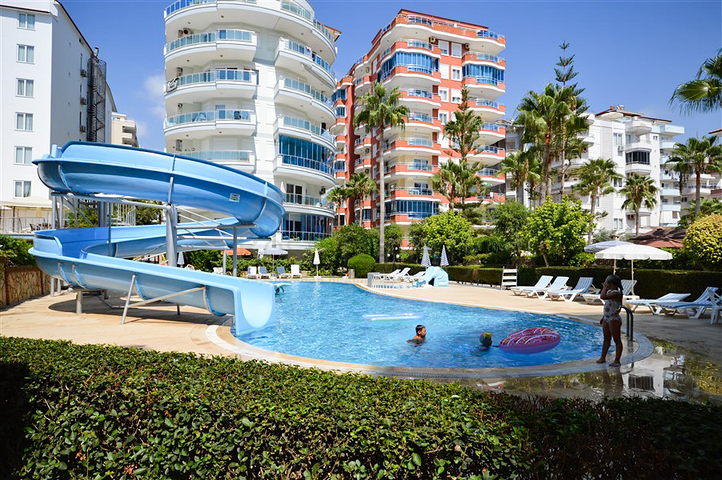 Апартаменты 4+1 в 50 метрах от Средиземного моря