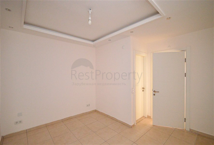 Вилла в сите 3+1 с отдельной кухней и видом на горы и море в районе Кестель