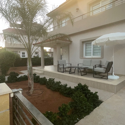 Вилла на побережье Long Beach