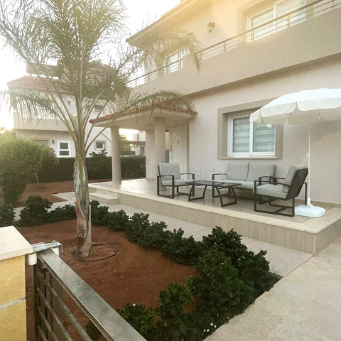 Вилла на побережье Long Beach