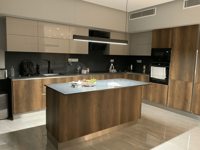 Вилла с индивидуальным дизайн проектом в районе Искеле