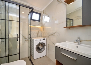 Квартира пентхаус планировки 2+1 в районе Клеопатра