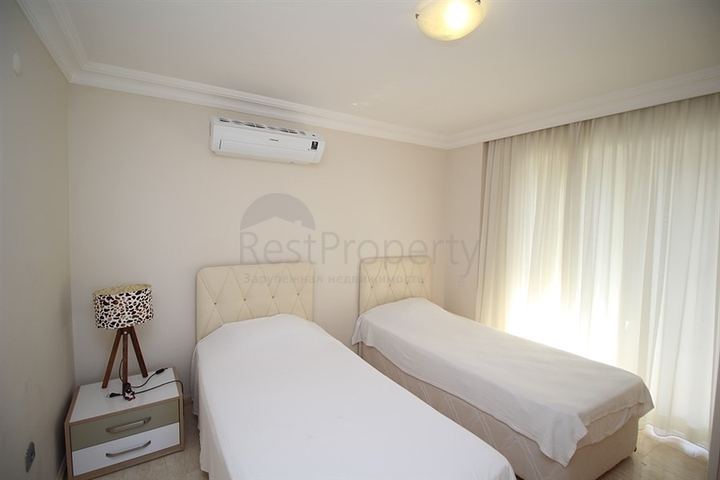 Меблированная отдельностоящая вилла 4+1 в районе Тепе