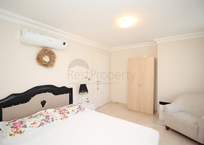 Меблированная отдельностоящая вилла 4+1 в районе Тепе