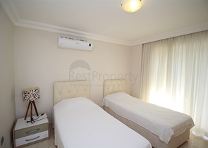 Меблированная отдельностоящая вилла 4+1 в районе Тепе