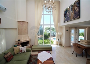 Меблированная отдельностоящая вилла 4+1 в районе Тепе