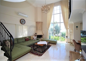 Меблированная отдельностоящая вилла 4+1 в районе Тепе