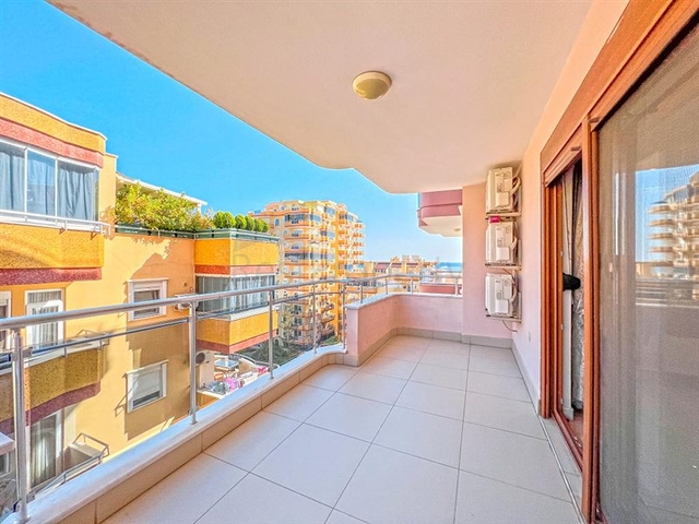 Просторная квартира 2+1 в районе Махмутлар