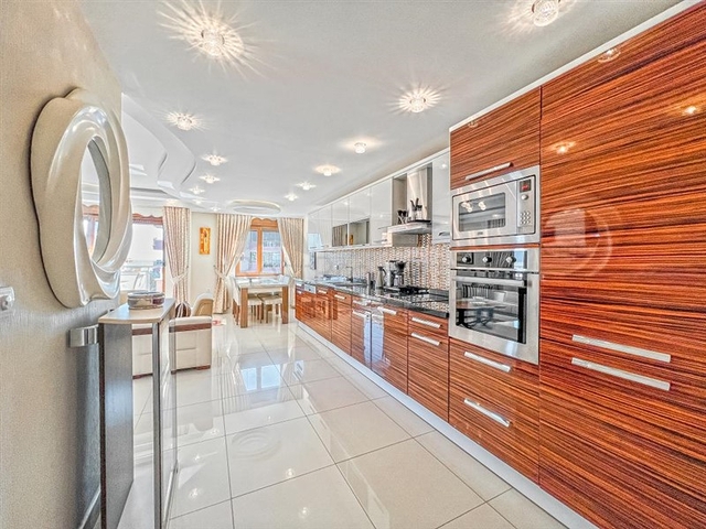 Просторная квартира 2+1 в районе Махмутлар