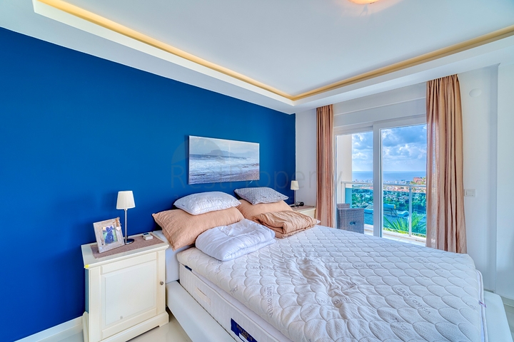 Частная вилла 4+1 с панорамными видами в районе Каргыджак