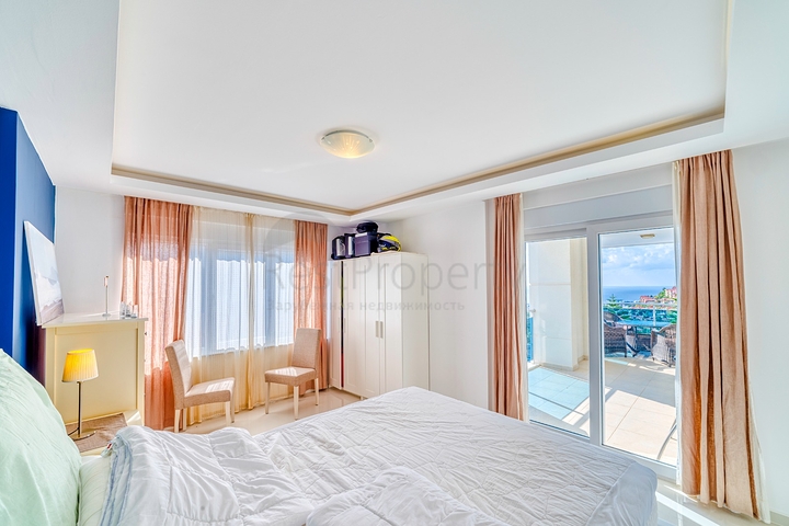 Частная вилла 4+1 с панорамными видами в районе Каргыджак