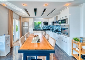 Частная вилла 4+1 с панорамными видами в районе Каргыджак