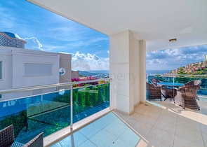 Частная вилла 4+1 с панорамными видами в районе Каргыджак