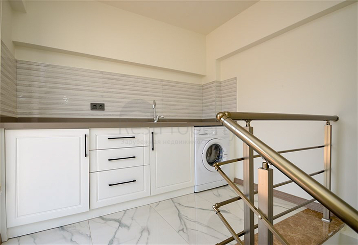 Современная и новая вилла планировкой 3+1 в районе Каргыджак