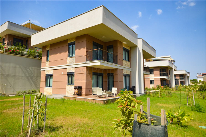 Современная и новая вилла планировкой 3+1 в районе Каргыджак