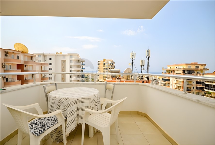 Квартира 1+1 в районе Махмутлар