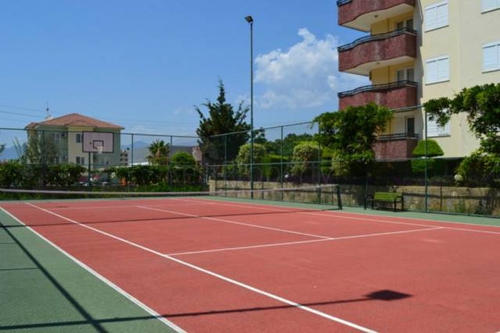 Квартира с мебелью в хорошем комплексе в Махмутларе в аренду