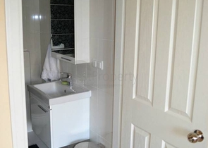 Квартира с мебелью в хорошем комплексе в Махмутларе в аренду