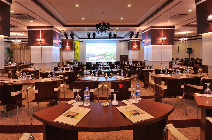 Просторные апартаменты с мебелью и техникой