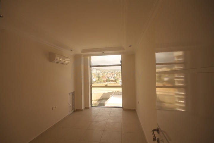 Апартаменты с видом на бассейн в Орион 2