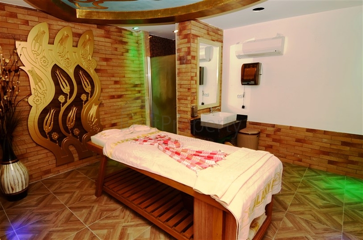 Апартаменты с видом на бассейн в Орион 2