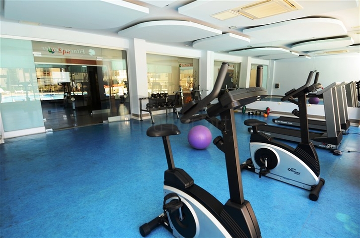 Апартаменты с видом на бассейн в Орион 2