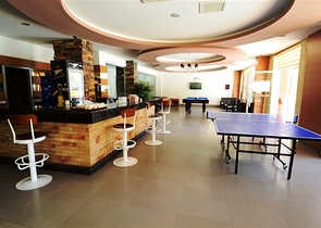 Апартаменты с видом на бассейн в Орион 2