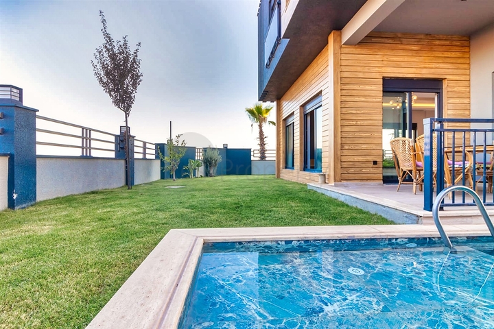 Виллы планировки 5+1 в районе Дошемеалты - Анталия