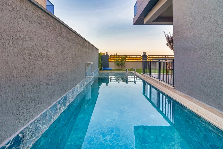 Виллы планировки 5+1 в районе Дошемеалты - Анталия