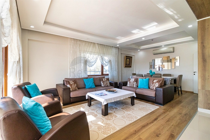 Квартира планировки 3+1 в микрорайоне Варлык - Анталия