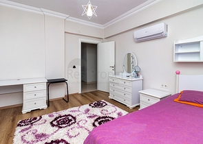 Квартира планировки 3+1 в микрорайоне Варлык - Анталия