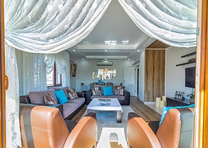 Квартира планировки 3+1 в микрорайоне Варлык - Анталия