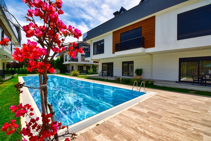 Квартира планировки 3+1 в микрорайоне Гюзельоба - Анталия  