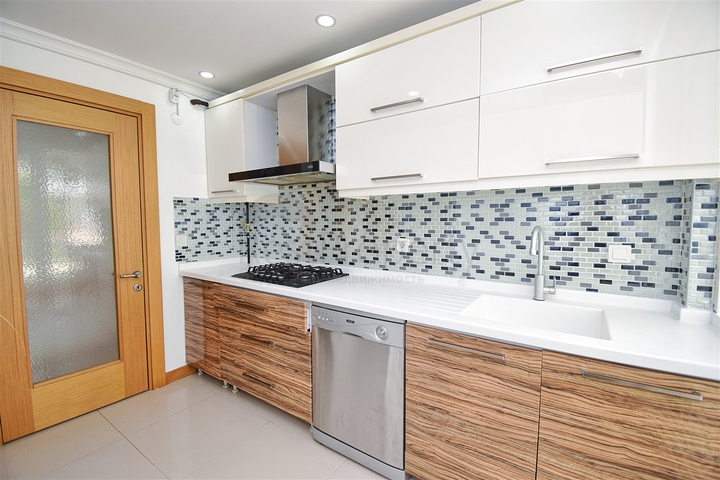 Квартира планировки 2+1 в микрорайоне Унджалы - Анталия 