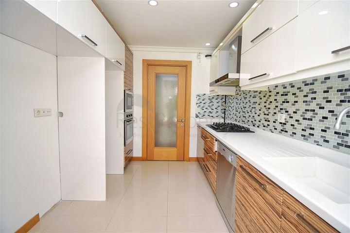 Квартира планировки 2+1 в микрорайоне Унджалы - Анталия 