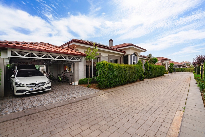 Вилла планировки 4+2 в районе Дошемеалты - Анталия 